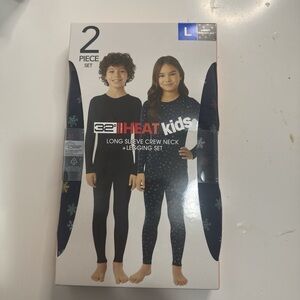 32 Degrees Kids Navy and White Thermal Set